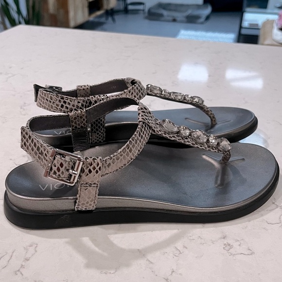 Vionic sPalm Boca Pewter Snake Dressy T Strap Thong Comfort Sandals Jeweled Sz 7 - Picture 3 of 11